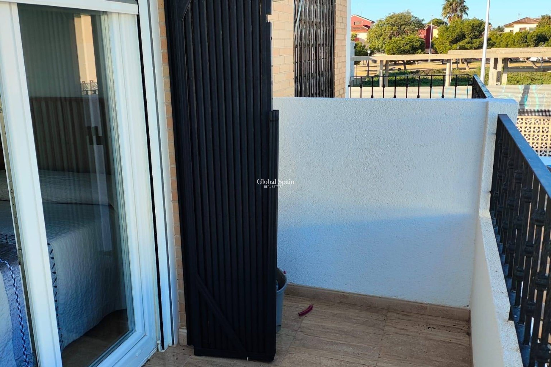 Wederverkoop - HUIS -
SAN PEDRO DEL PINATAR - Lo pagan