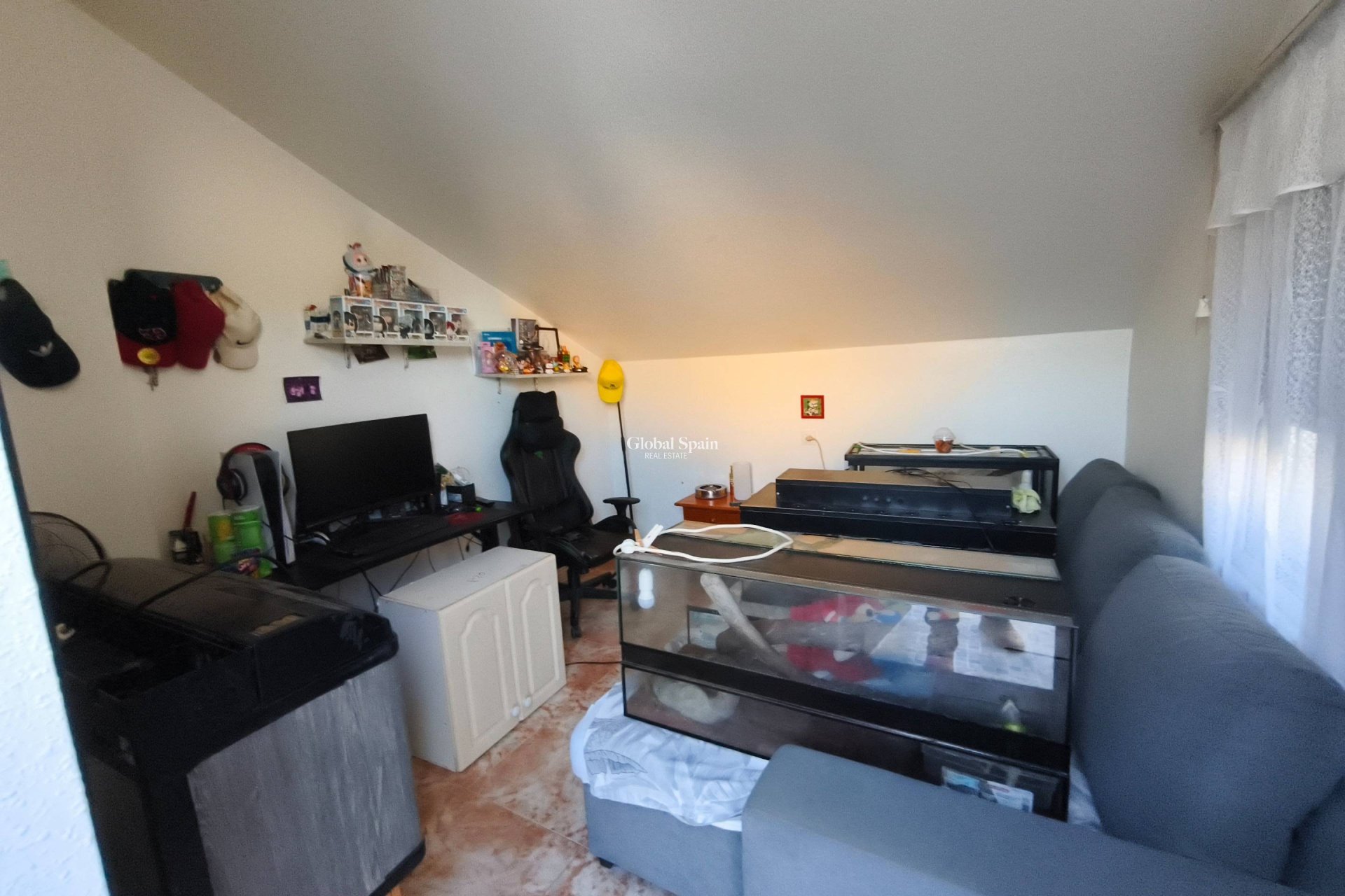 Wederverkoop - HUIS -
SAN PEDRO DEL PINATAR - Lo pagan