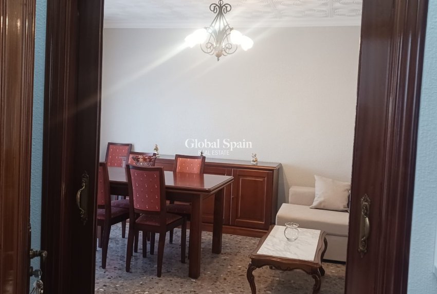 Wederverkoop - HUIS -
SAN PEDRO DEL PINATAR - Los Antolinos