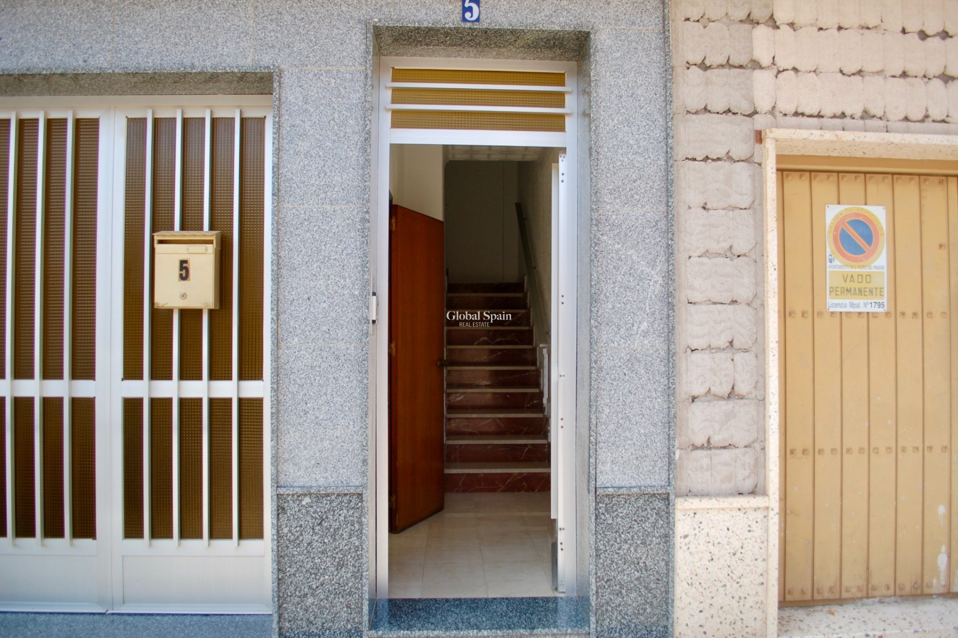 Wederverkoop - Huis -
SAN PEDRO DEL PINATAR - Los Antolinos