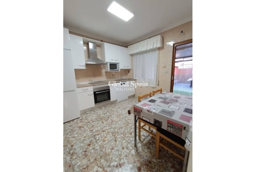 Wederverkoop - HUIS -
SAN PEDRO DEL PINATAR - Los Cuarteros