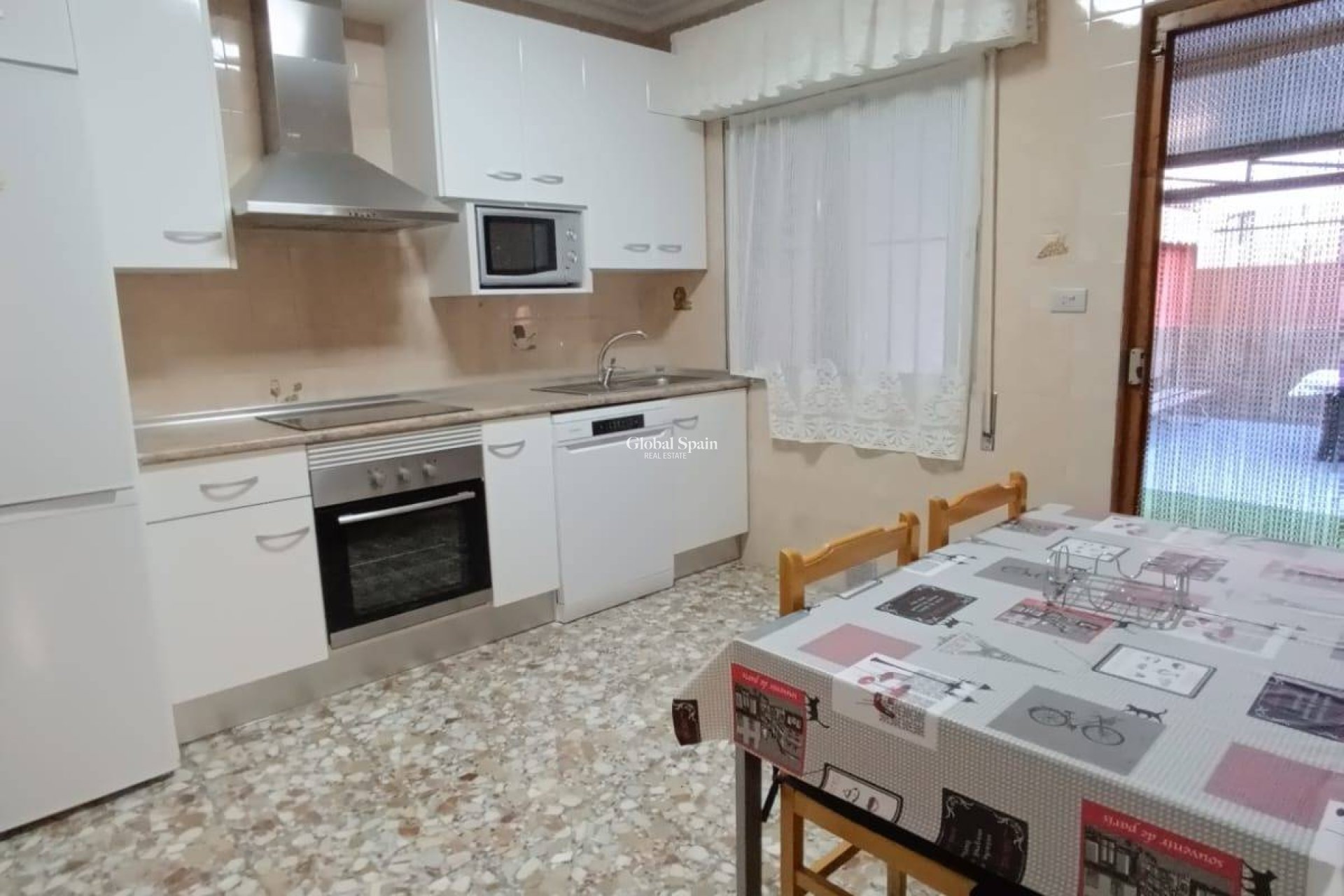 Wederverkoop - HUIS -
SAN PEDRO DEL PINATAR - Los Cuarteros