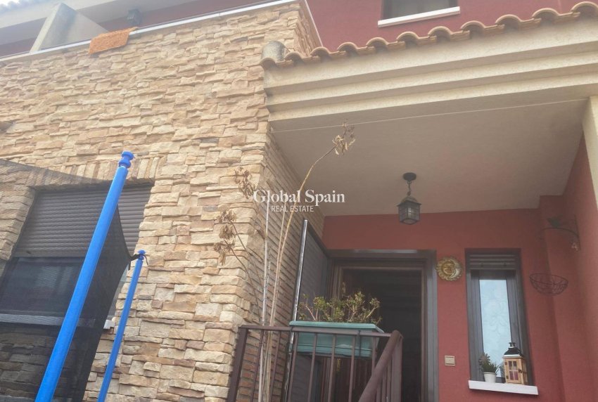Wederverkoop - HUIS -
SAN PEDRO DEL PINATAR - Villaalegría