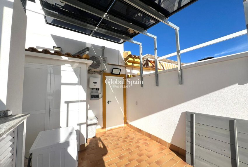 Wederverkoop - HUIS -
SANTA ROSALÍA - Costa Calida