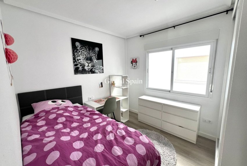 Wederverkoop - HUIS -
SANTA ROSALÍA - Costa Calida