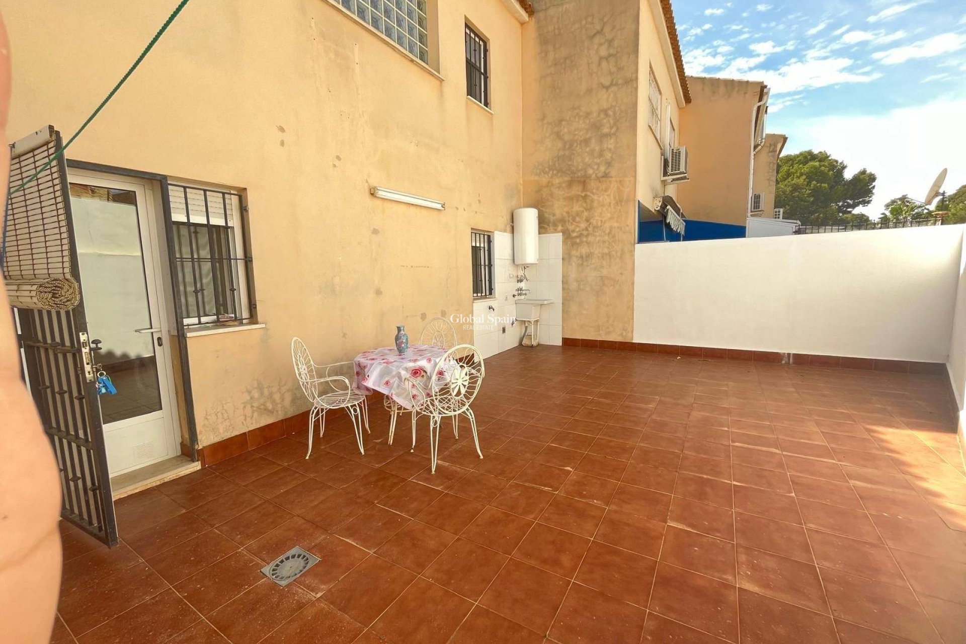 Wederverkoop - HUIS -
SANTIAGO DE LA RIBERA - San Blas