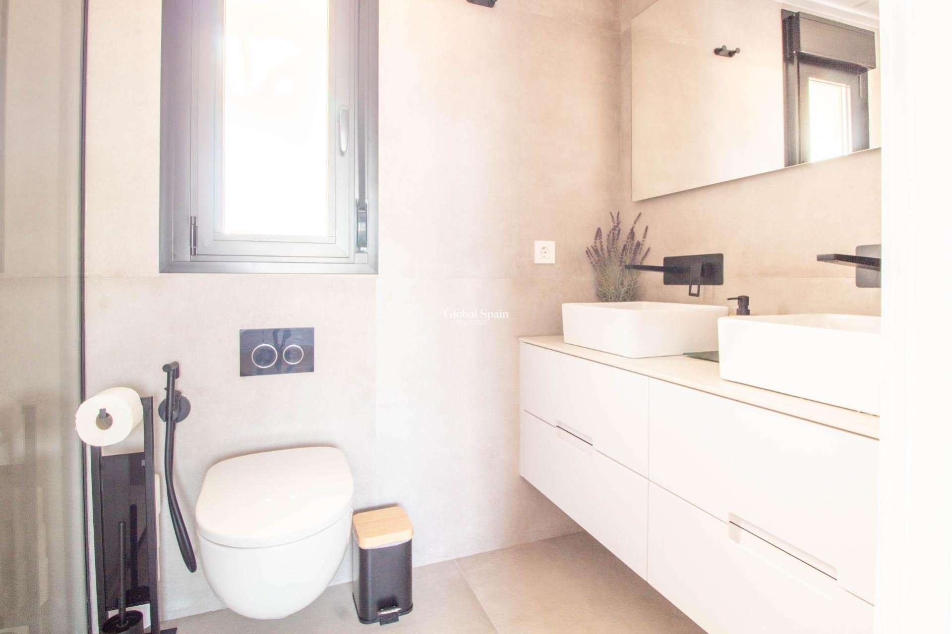 Wederverkoop - Huis -
Santiago de la ribera - zona san blas