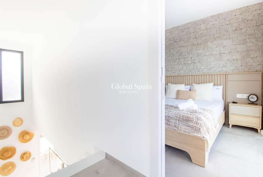 Wederverkoop - Huis -
Santiago de la ribera - zona san blas