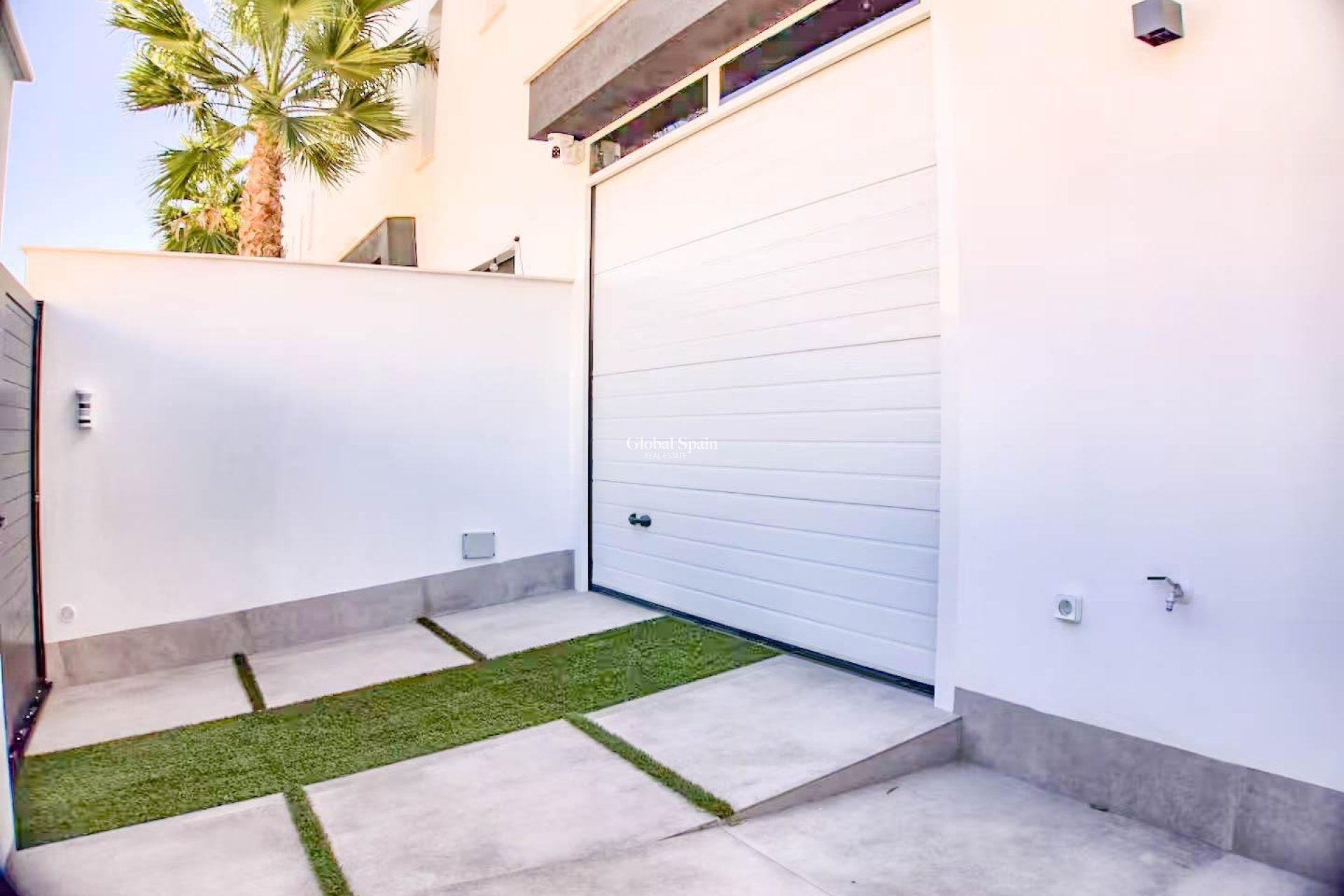 Wederverkoop - Huis -
Santiago de la ribera - zona san blas