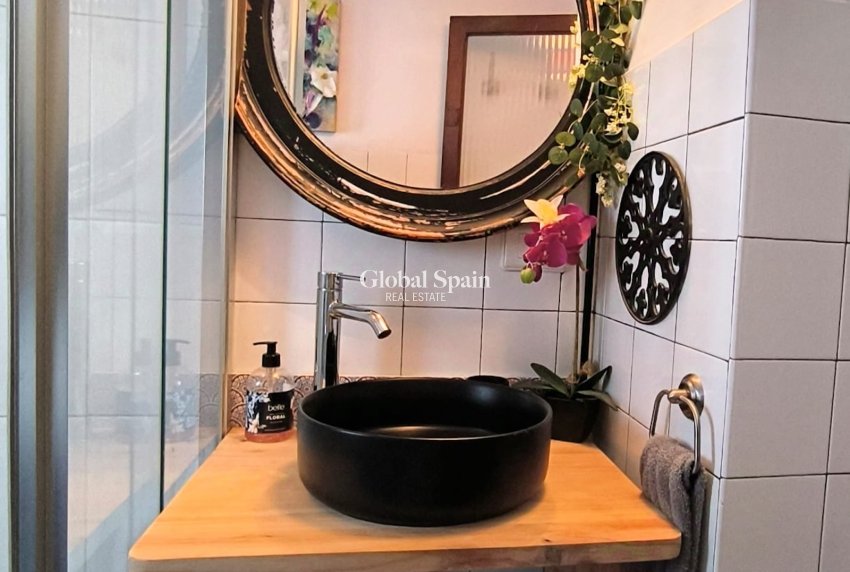 Wederverkoop - HUIS -
SÓLLER