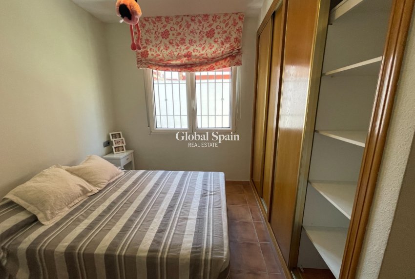 Wederverkoop - HUIS -
TORRE DE LA HORADADA - Costa Blanca