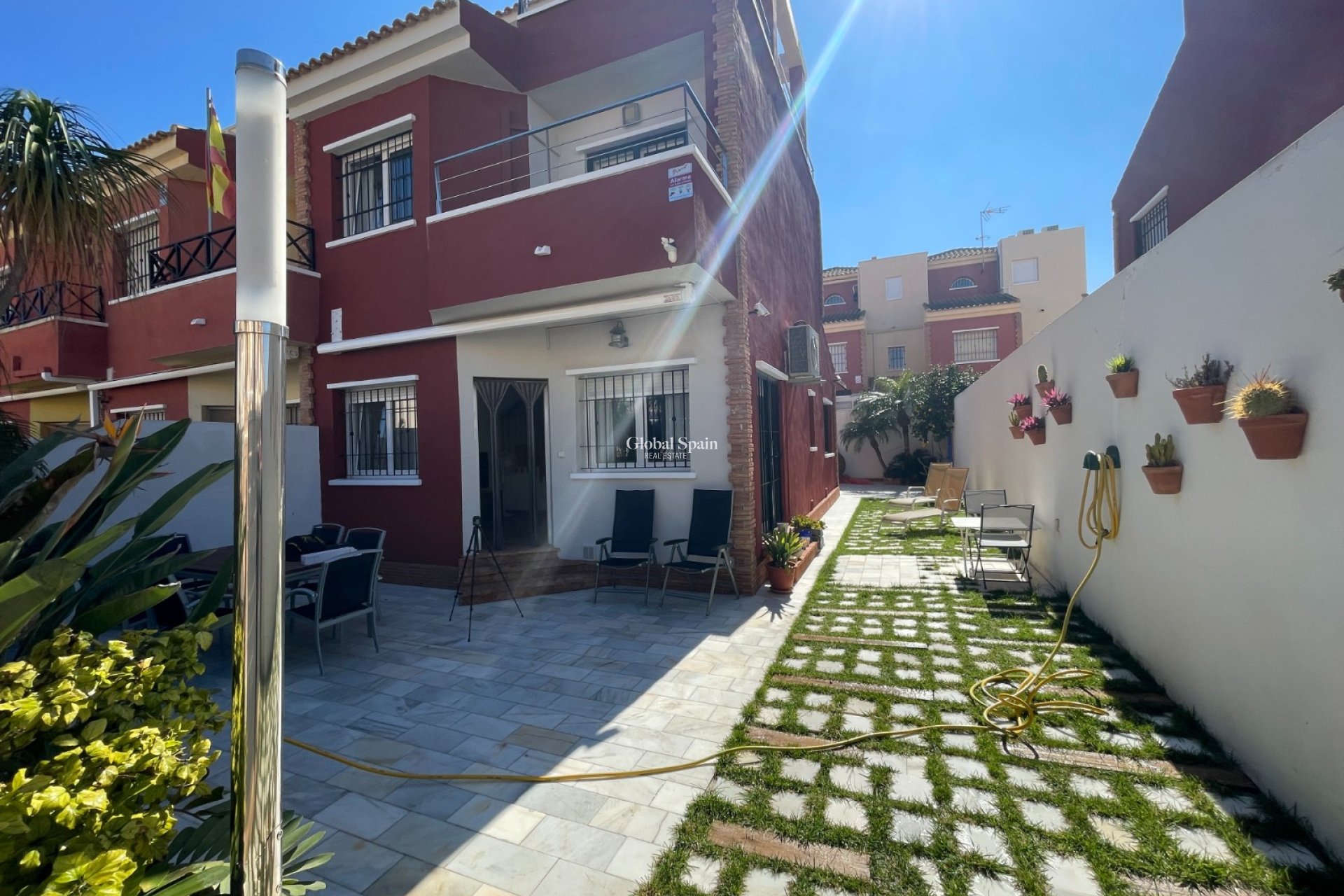 Wederverkoop - HUIS -
TORRE DE LA HORADADA - Costa Blanca