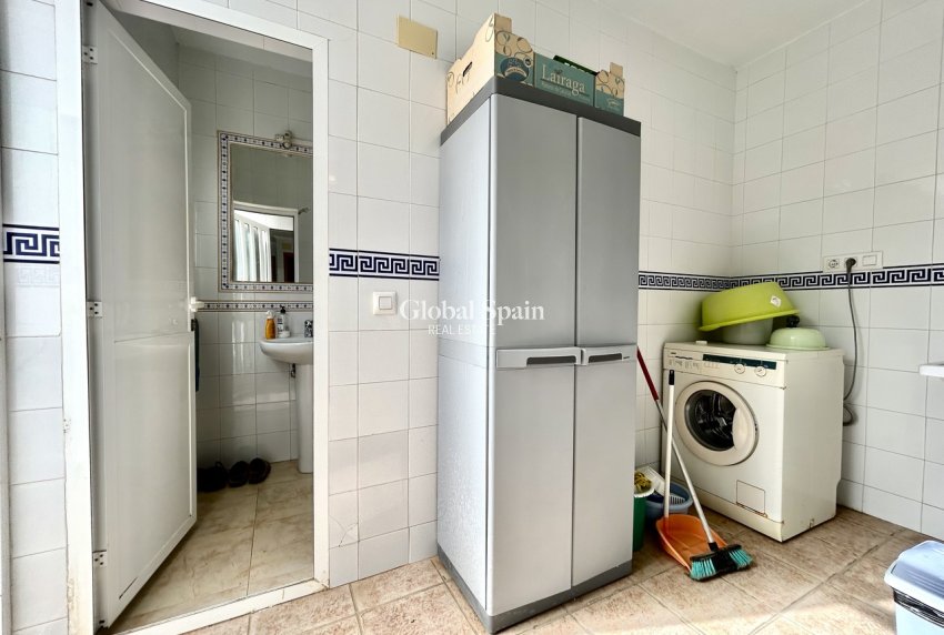 Wederverkoop - HUIS -
TORRE DE LA HORADADA - Costa Blanca
