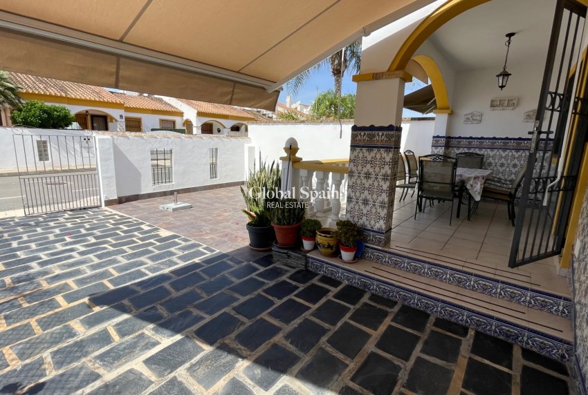 Wederverkoop - HUIS -
TORRE DE LA HORADADA - Costa Blanca