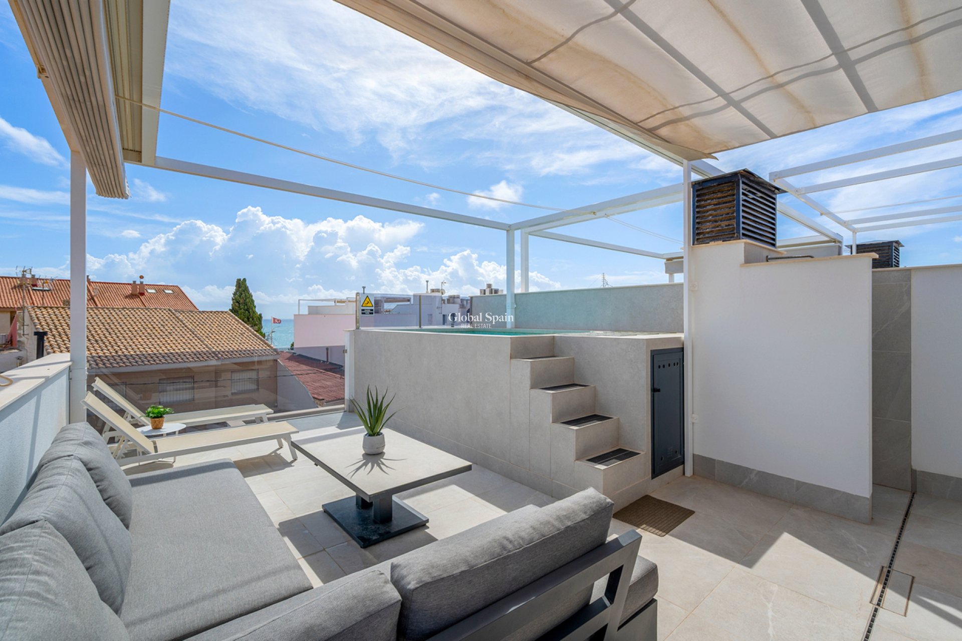 Wederverkoop - HUIS -
TORRE DE LA HORADADA - Costa Blanca