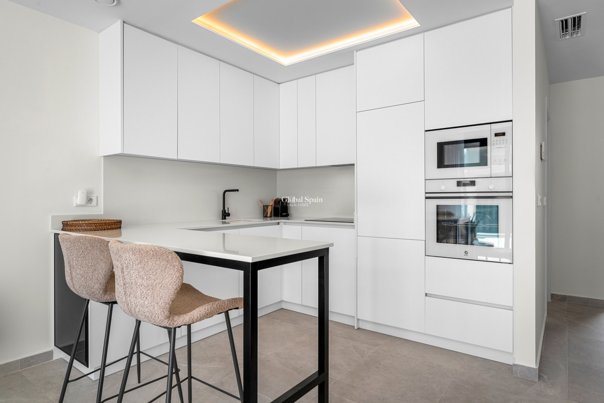 Wederverkoop - HUIS -
TORRE DE LA HORADADA - Costa Blanca