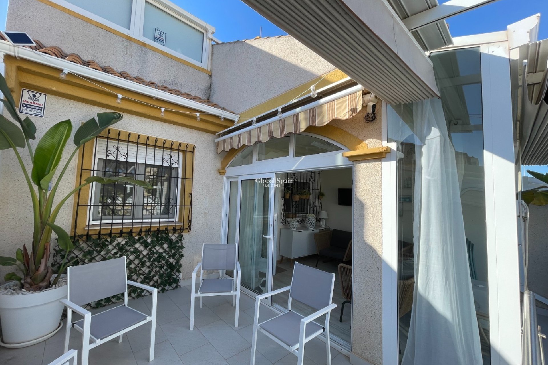 Wederverkoop - HUIS -
Torre de La Horadada - Torre de La Horadada - Town