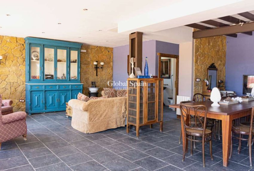 Wederverkoop - HUIS -
TORREMENDO - Costa Blanca