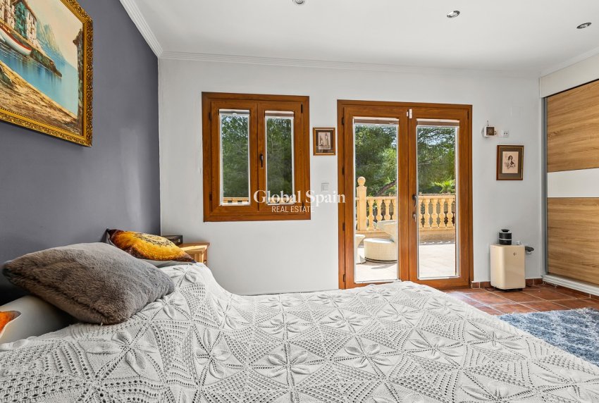 Wederverkoop - HUIS -
TORREMENDO - Costa Blanca