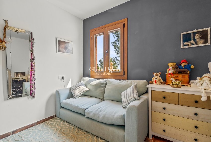 Wederverkoop - HUIS -
TORREMENDO - Costa Blanca