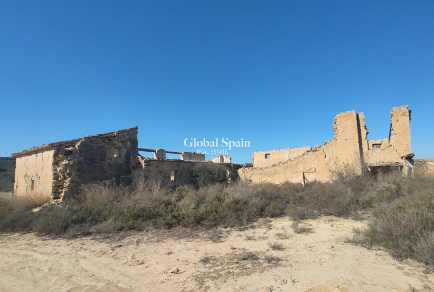 Wederverkoop - HUIS -
TORREMENDO - Torremendo