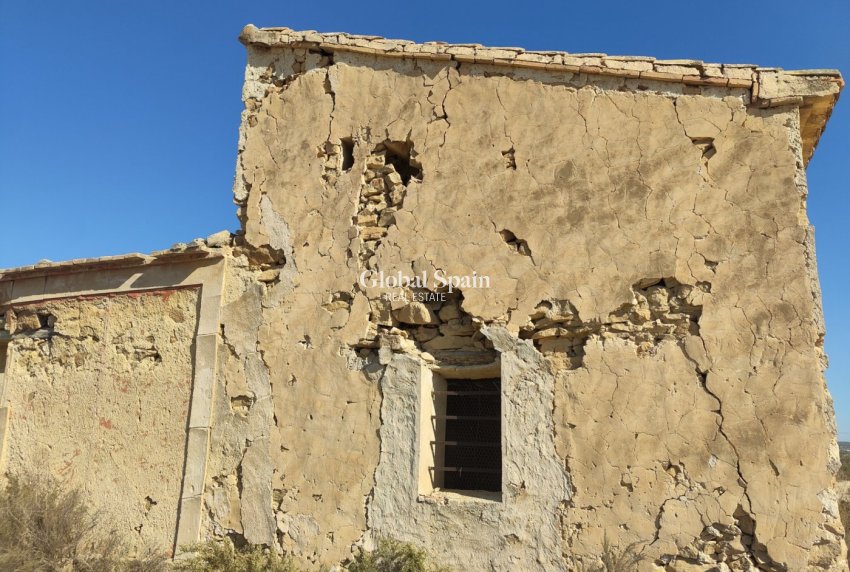 Wederverkoop - HUIS -
TORREMENDO - Torremendo