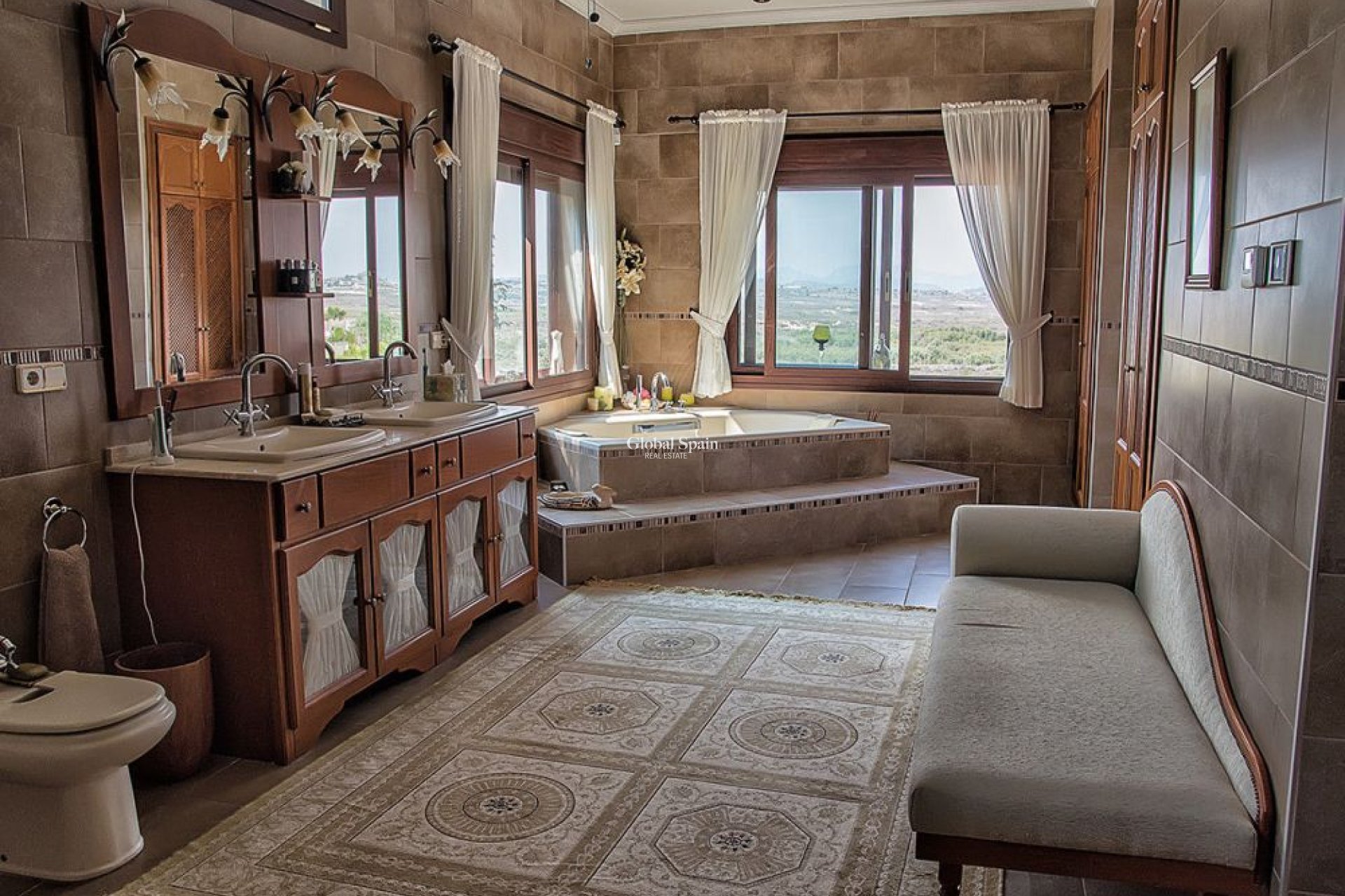 Wederverkoop - HUIS -
TORREMENDO - Torremendo