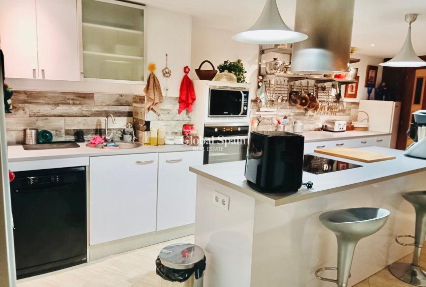 Wederverkoop - HUIS -
TORREVIEJA - Acequion