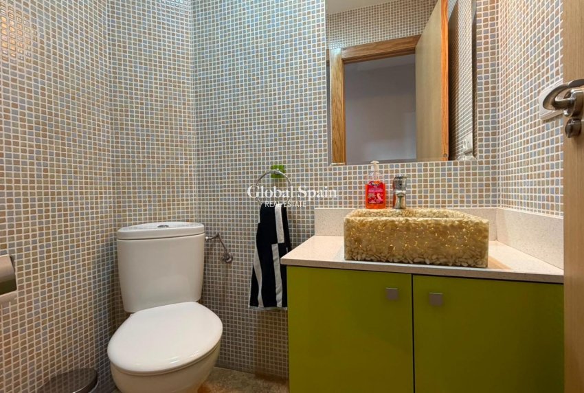 Wederverkoop - HUIS -
TORREVIEJA - Acequion