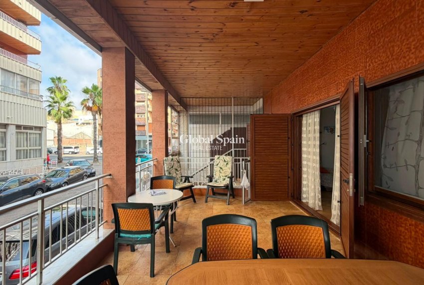 Wederverkoop - HUIS -
TORREVIEJA - Acequion