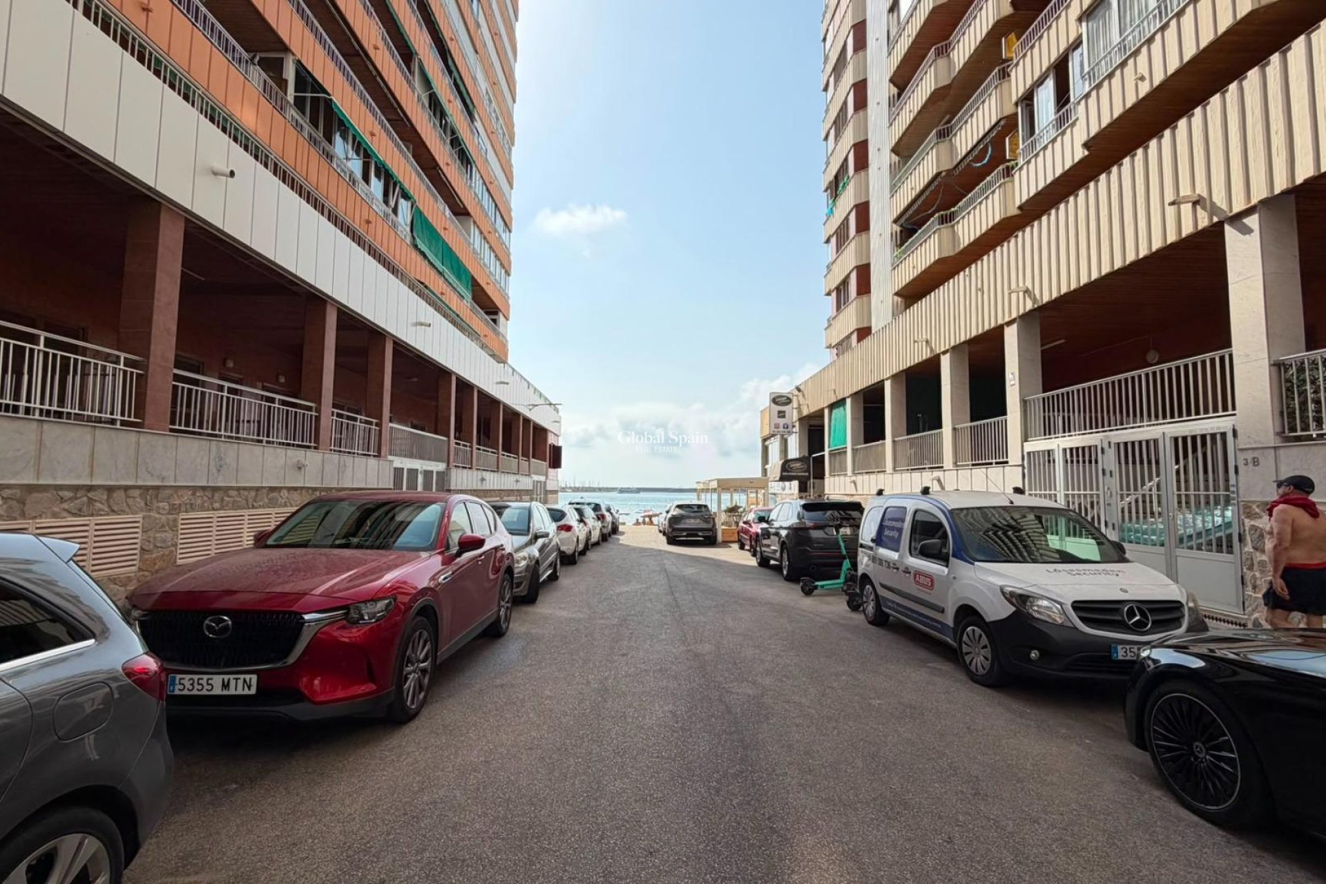 Wederverkoop - HUIS -
TORREVIEJA - Acequion