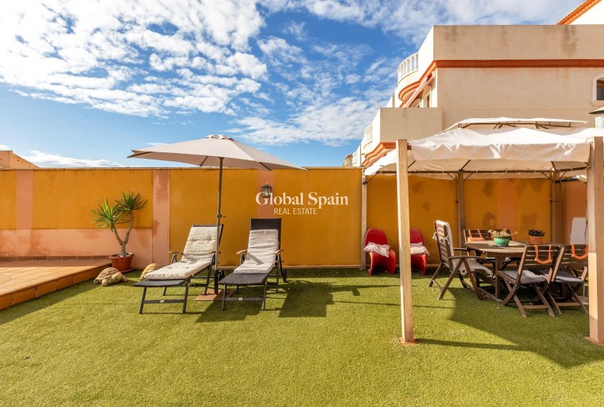 Wederverkoop - HUIS -
TORREVIEJA - Aguas Nuevas