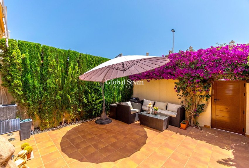 Wederverkoop - Huis -
TORREVIEJA - Aguas Nuevas