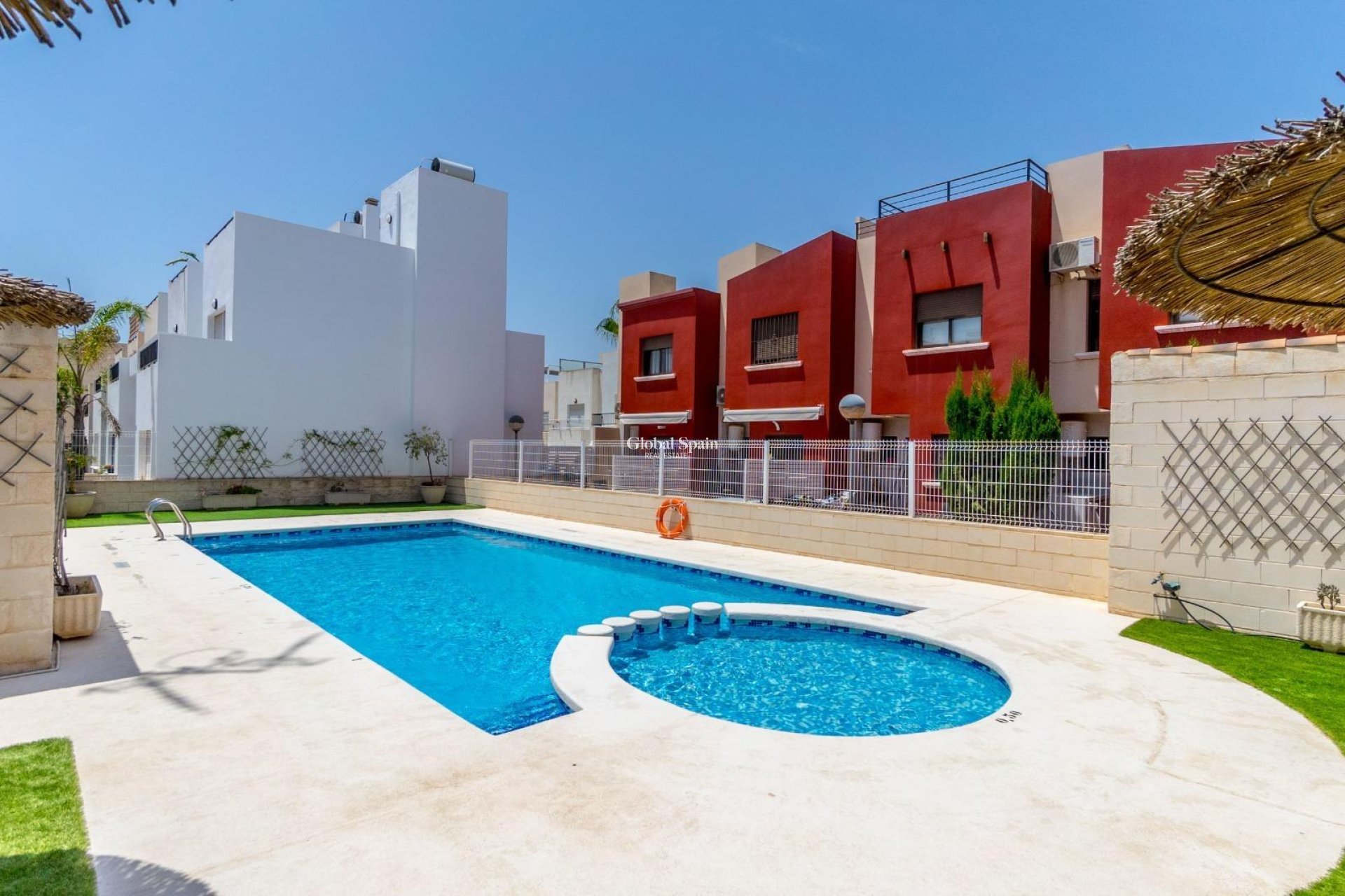 Wederverkoop - Huis -
TORREVIEJA - Aguas Nuevas