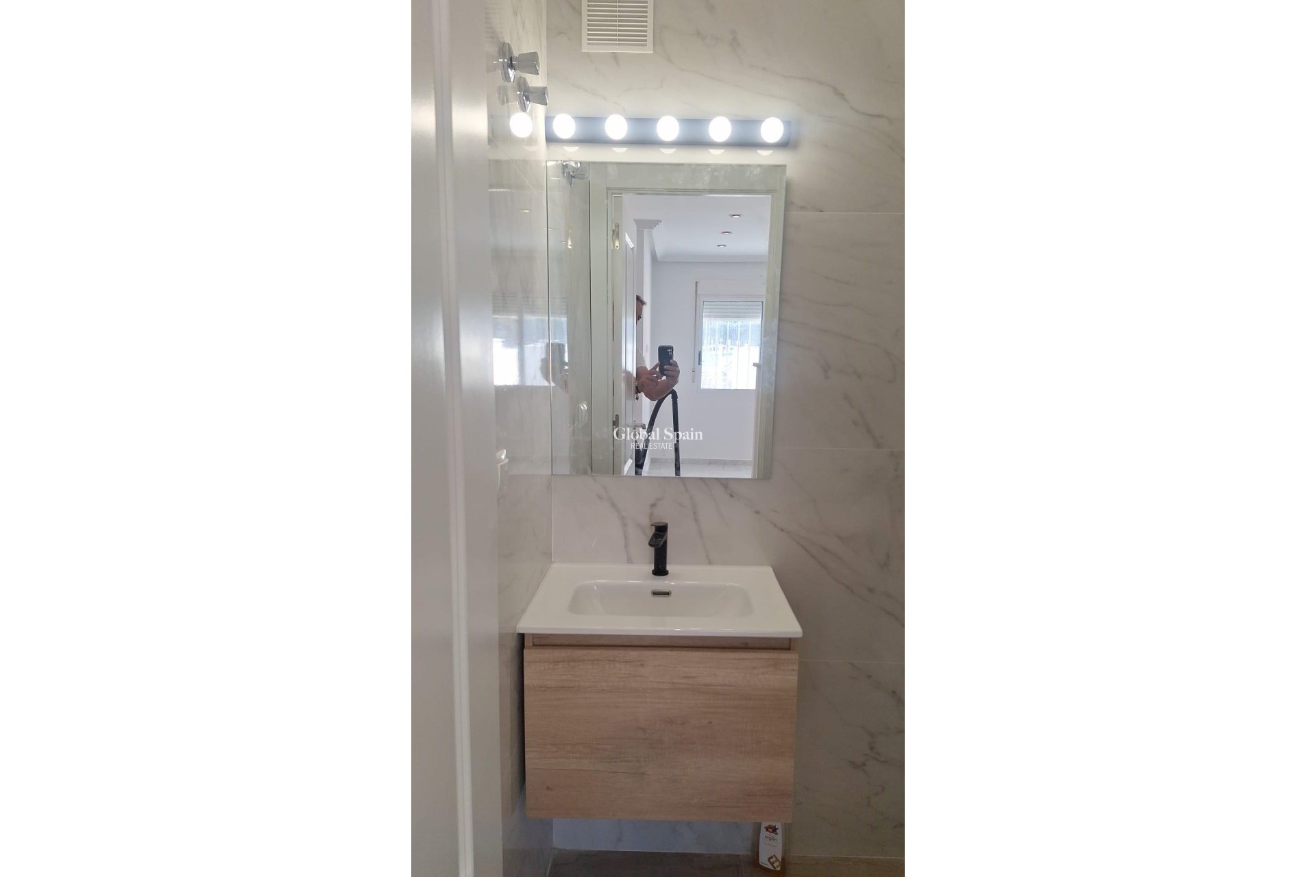 Wederverkoop - HUIS -
TORREVIEJA - Aguas Nuevas