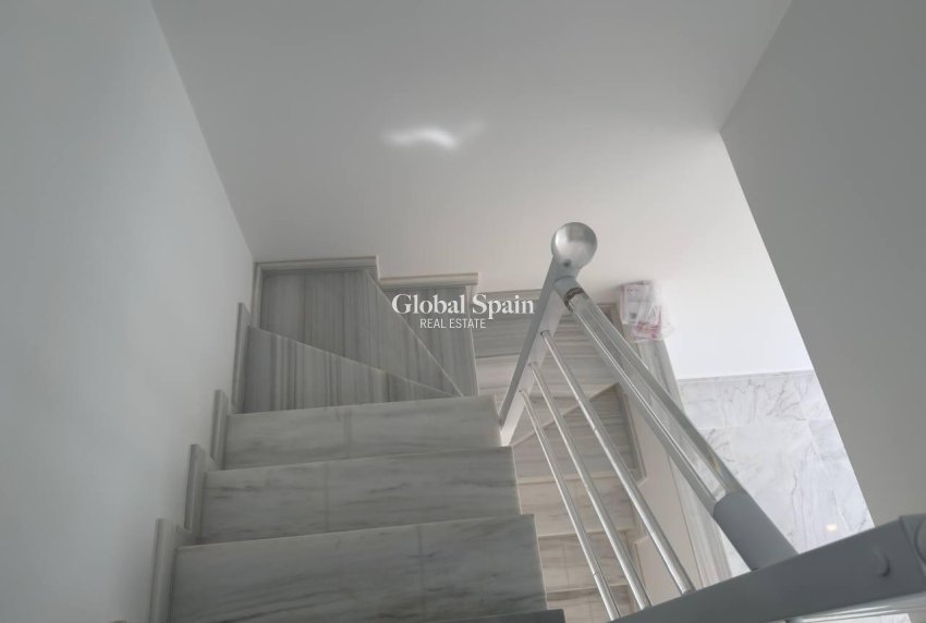 Wederverkoop - HUIS -
TORREVIEJA - Aguas Nuevas