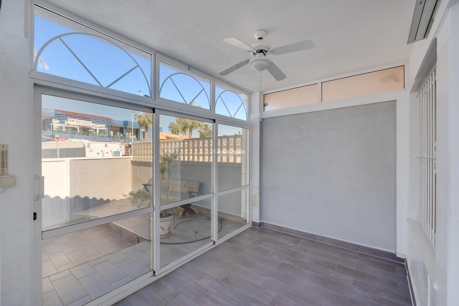 Wederverkoop - HUIS -
TORREVIEJA - Aguas Nuevas