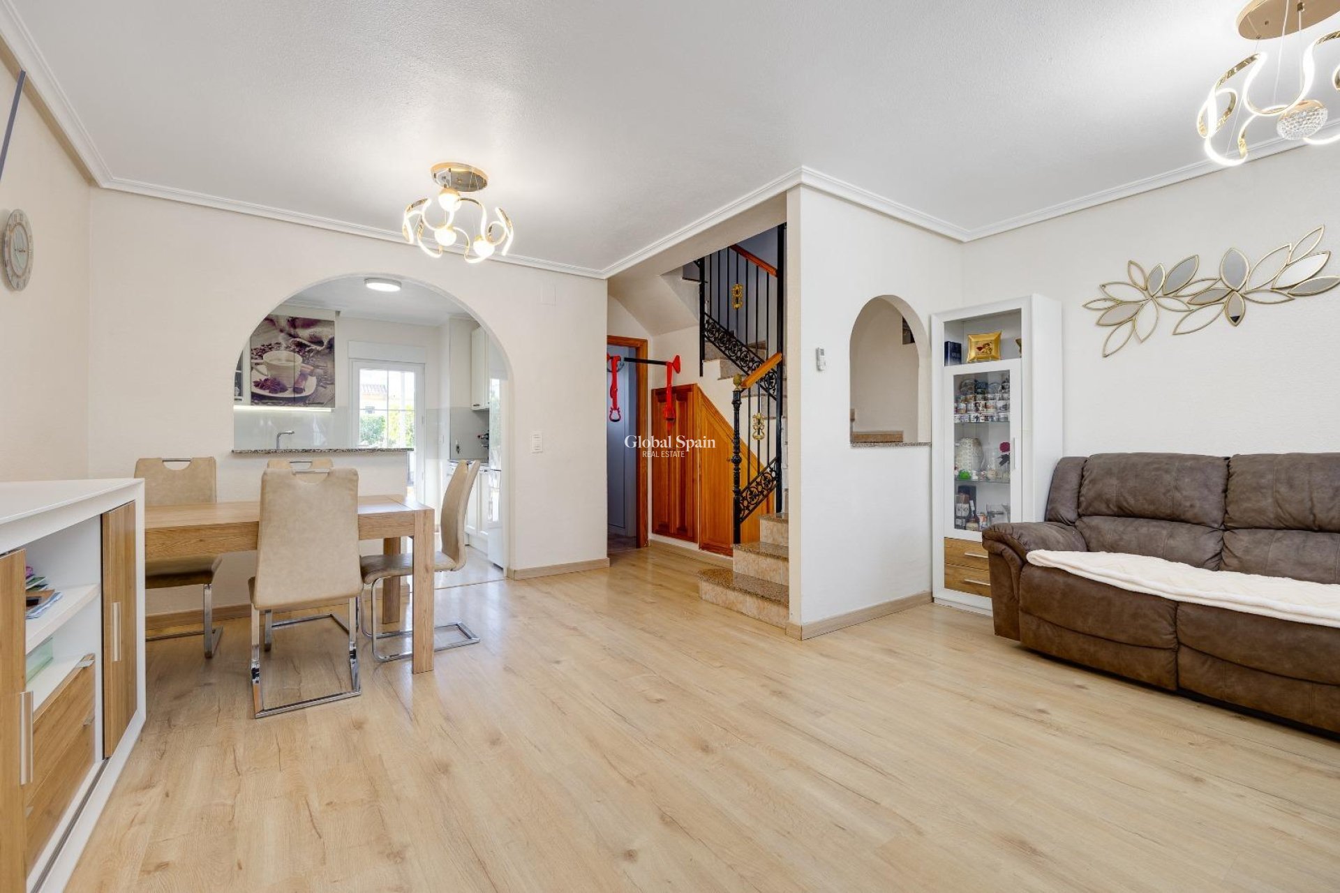 Wederverkoop - HUIS -
TORREVIEJA - Aguas Nuevas