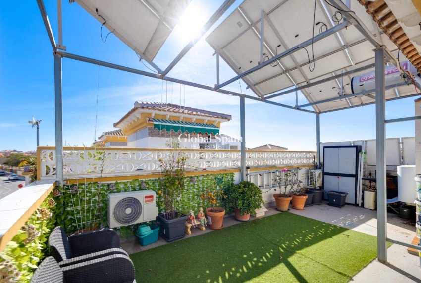 Wederverkoop - HUIS -
TORREVIEJA - Aguas Nuevas