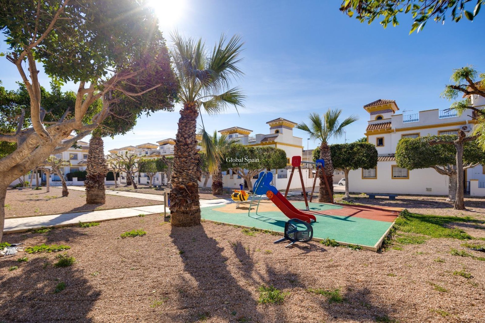 Wederverkoop - HUIS -
TORREVIEJA - Aguas Nuevas