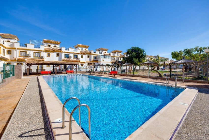 Wederverkoop - HUIS -
TORREVIEJA - Aguas Nuevas