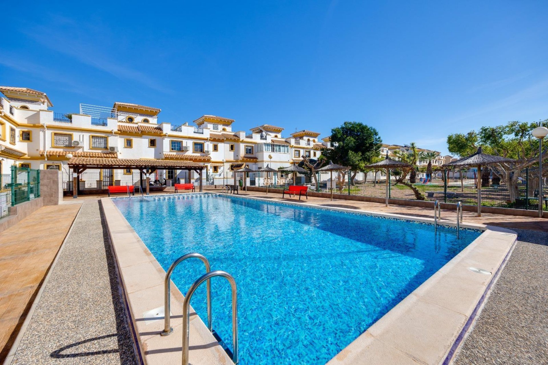 Wederverkoop - HUIS -
TORREVIEJA - Aguas Nuevas