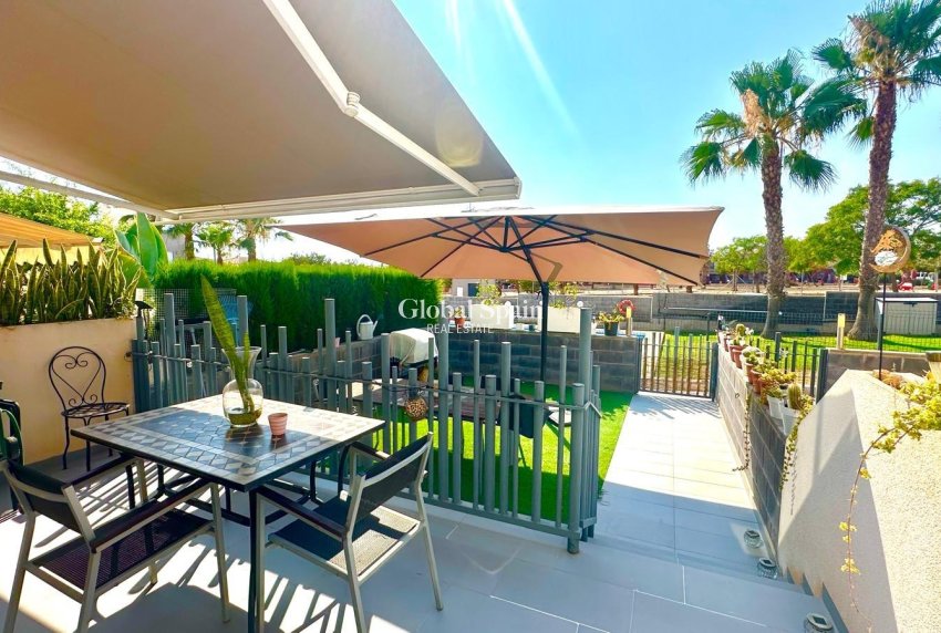 Wederverkoop - HUIS -
TORREVIEJA - Aguas Nuevas