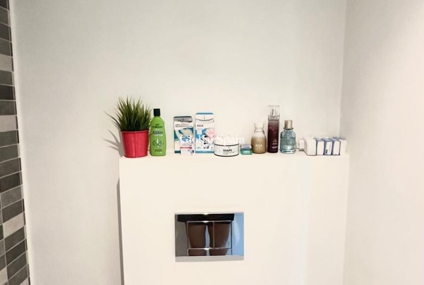 Wederverkoop - HUIS -
TORREVIEJA - Aguas Nuevas