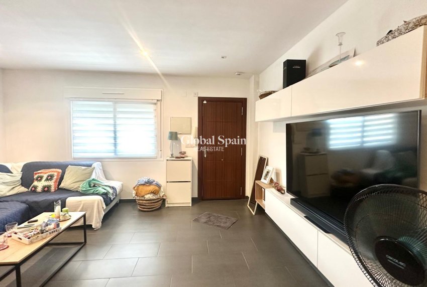 Wederverkoop - HUIS -
TORREVIEJA - Aguas Nuevas