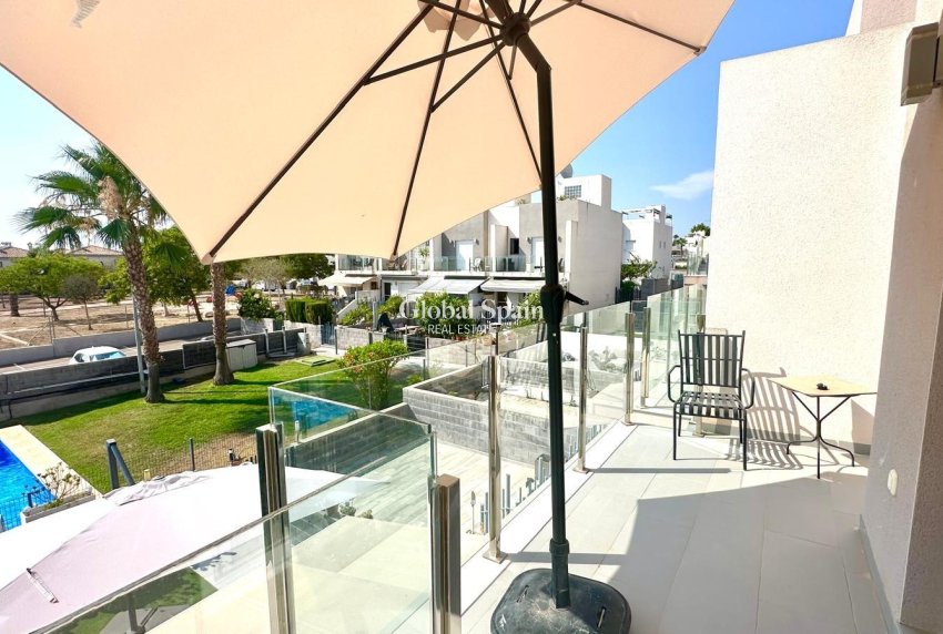 Wederverkoop - HUIS -
TORREVIEJA - Aguas Nuevas