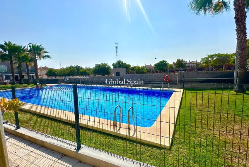 Wederverkoop - HUIS -
TORREVIEJA - Aguas Nuevas