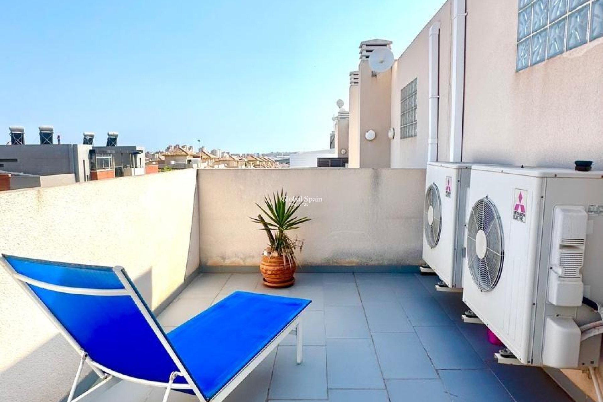 Wederverkoop - HUIS -
TORREVIEJA - Aguas Nuevas