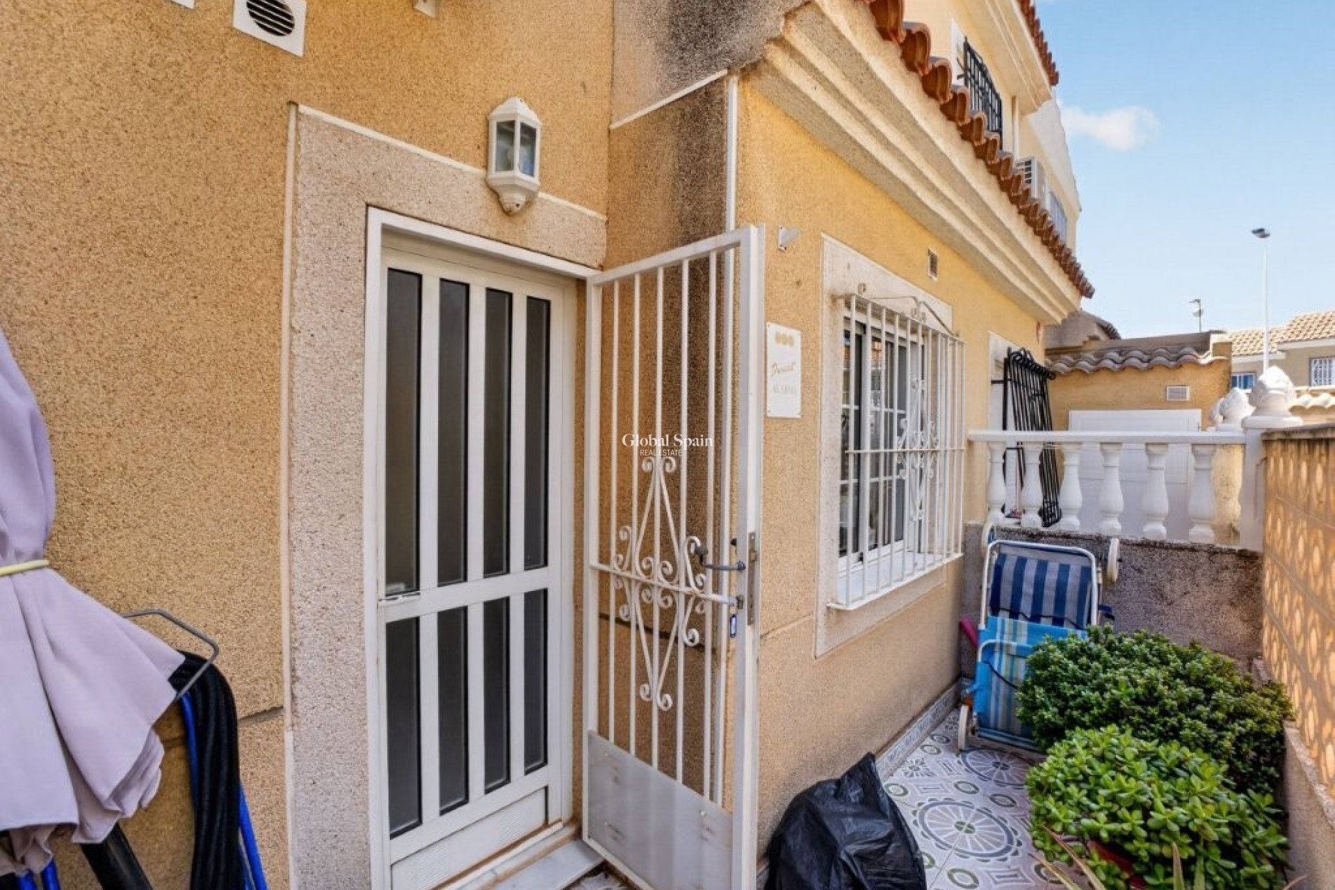 Wederverkoop - HUIS -
TORREVIEJA - Aguas Nuevas