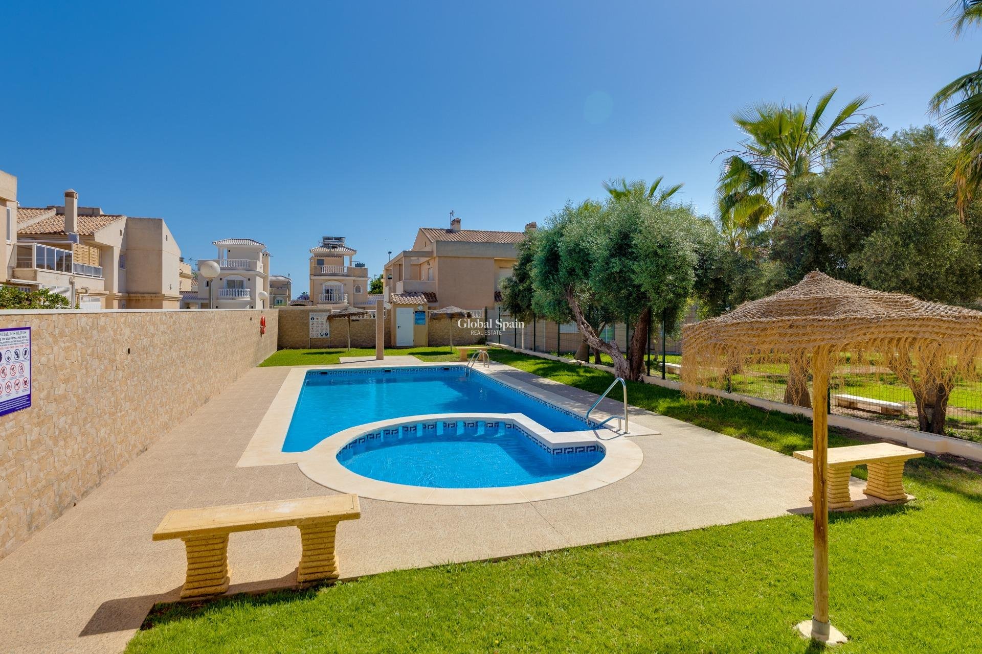 Wederverkoop - HUIS -
TORREVIEJA - Aguas Nuevas